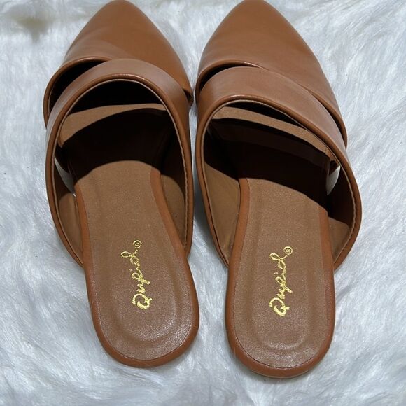 Qupid Darla Flats Size 6.  B83 - Picture 8 of 10